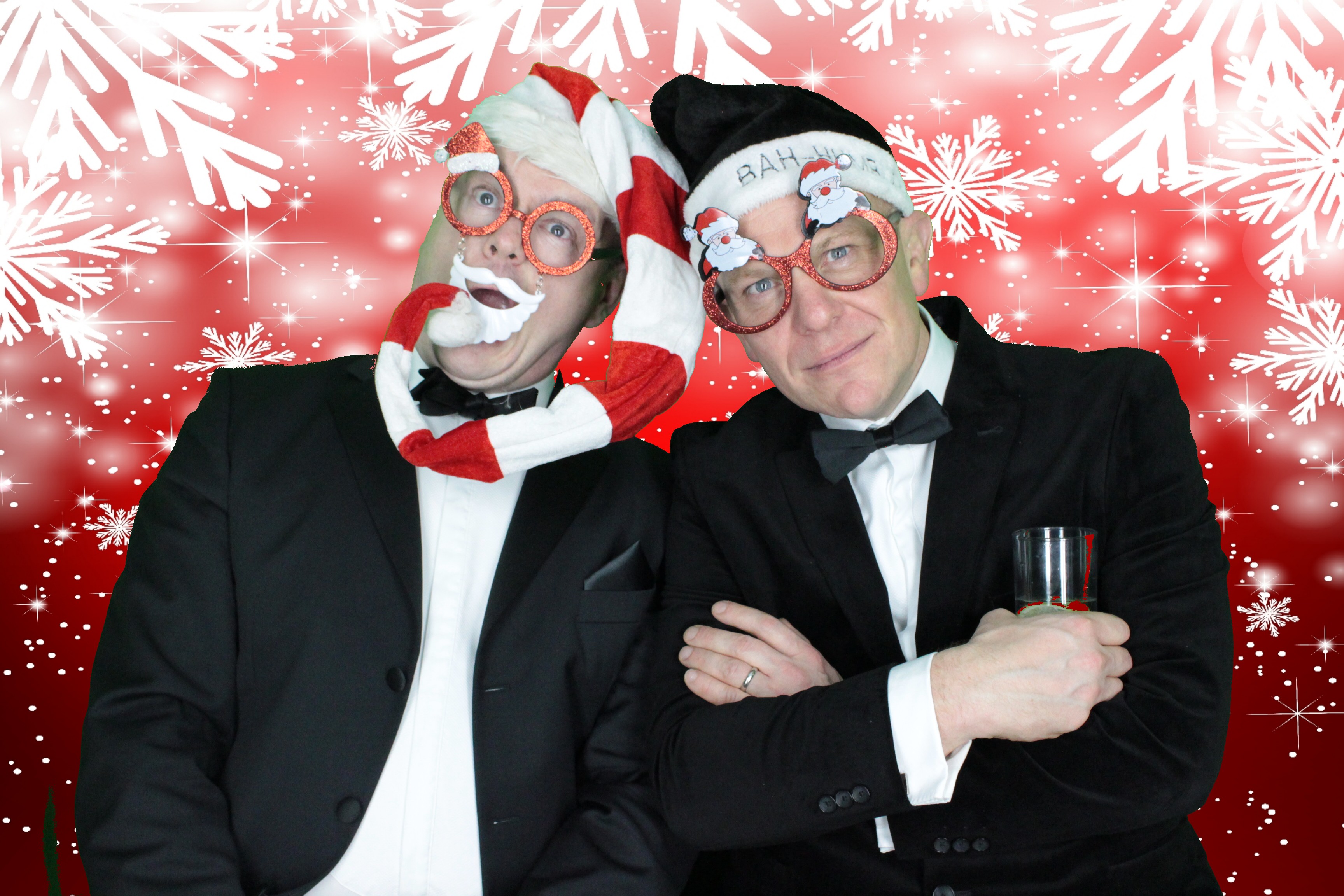 Upavon Officers' Mess Christmas Party | View more photos from the event at gallery.myphotoboothexperience.co.uk/u/MyPhotoBoothExperienceLtd/Upavon-Officers-Mess-Christmas-Party